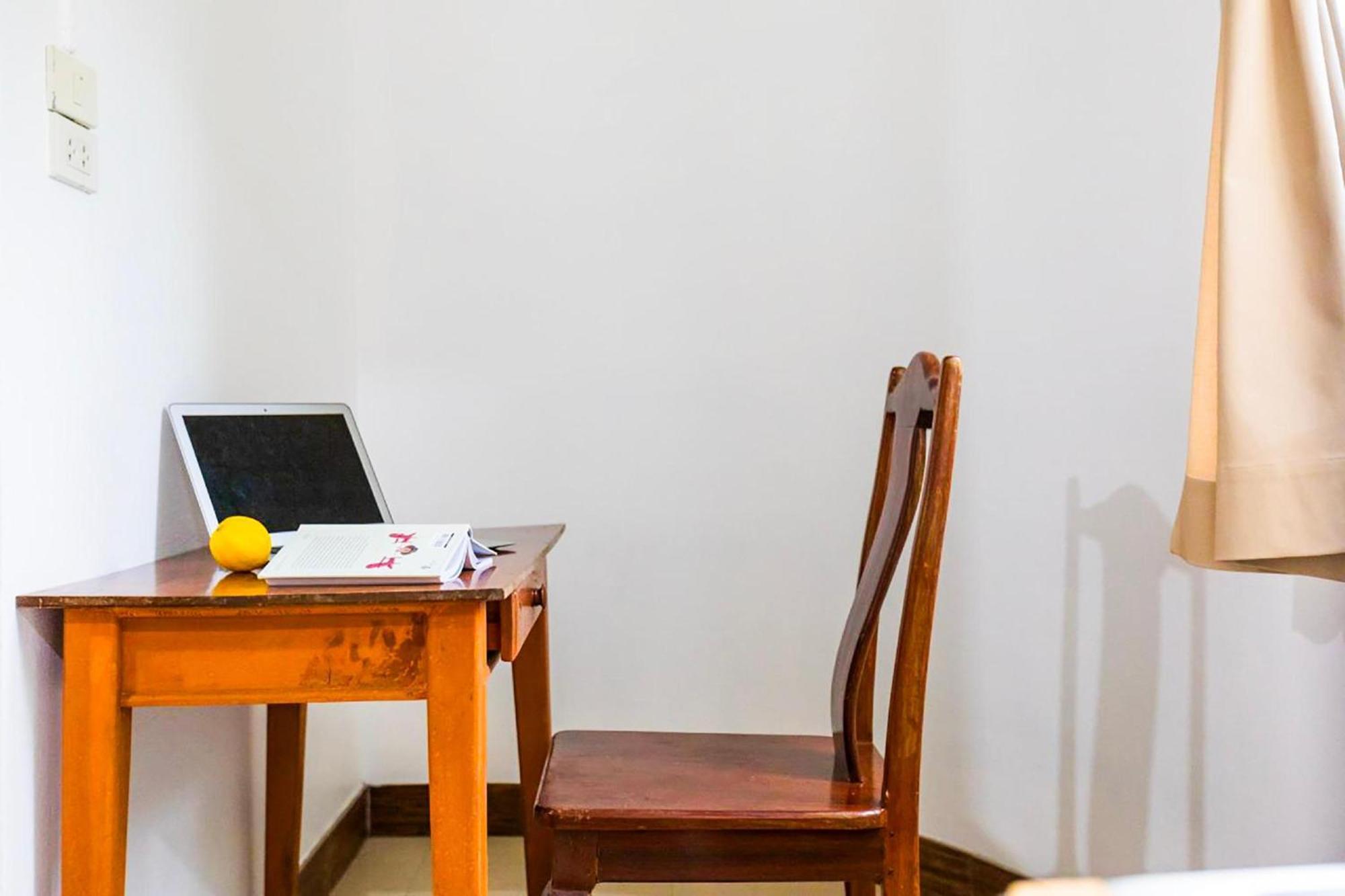 Collection O Howard Square Boutique Hotel Bangkok Bagian luar foto