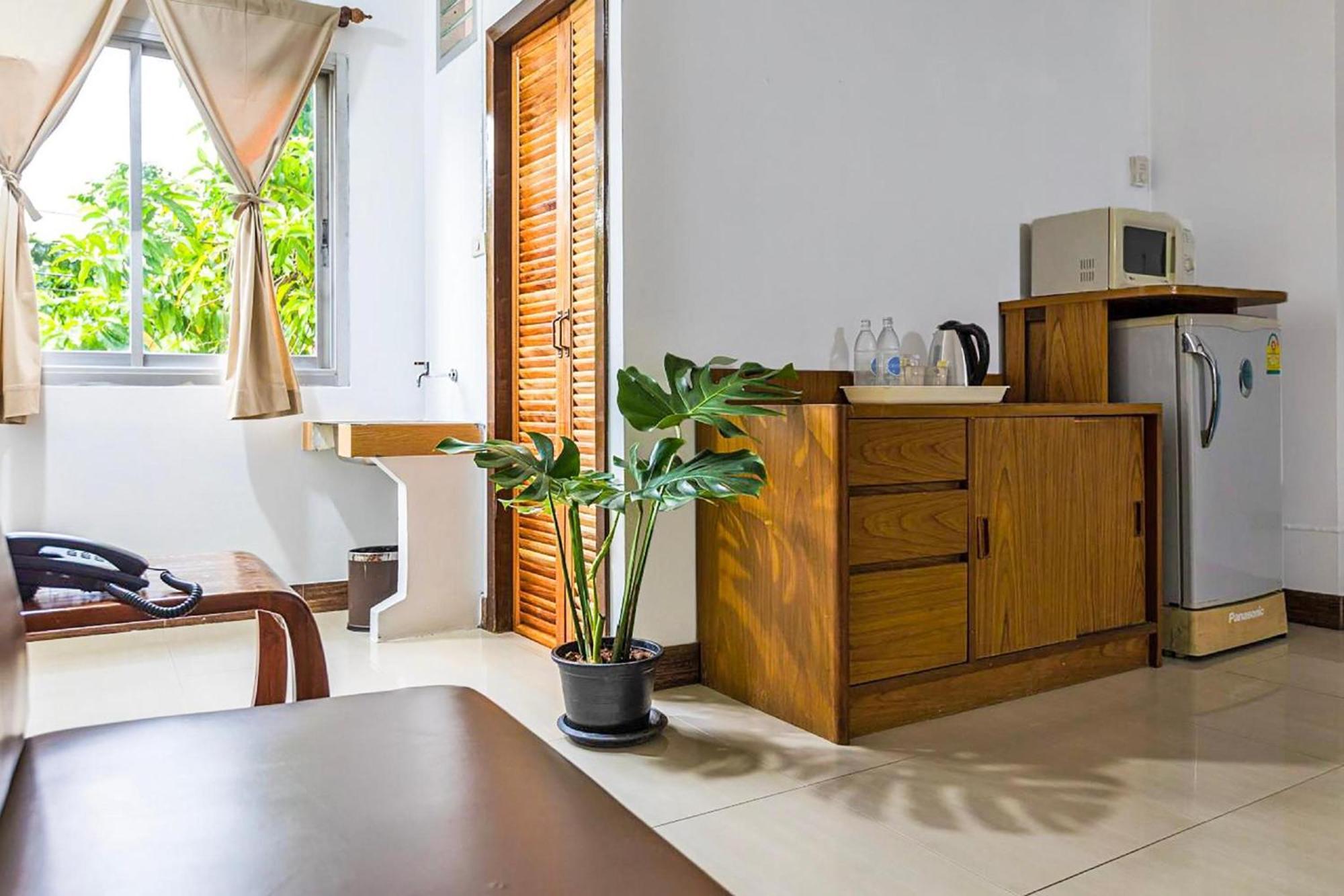 Collection O Howard Square Boutique Hotel Bangkok Bagian luar foto