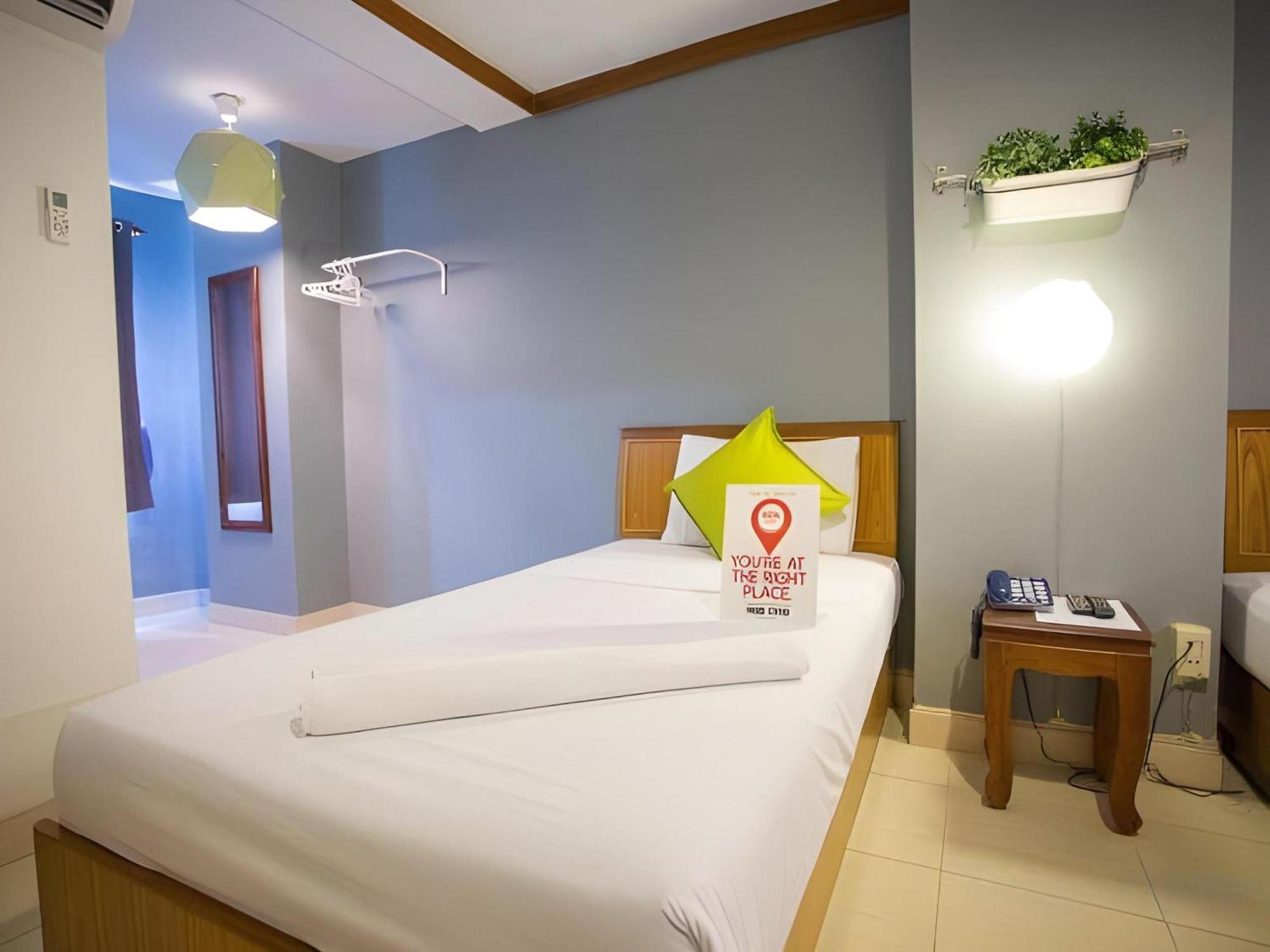 Collection O Howard Square Boutique Hotel Bangkok Bagian luar foto