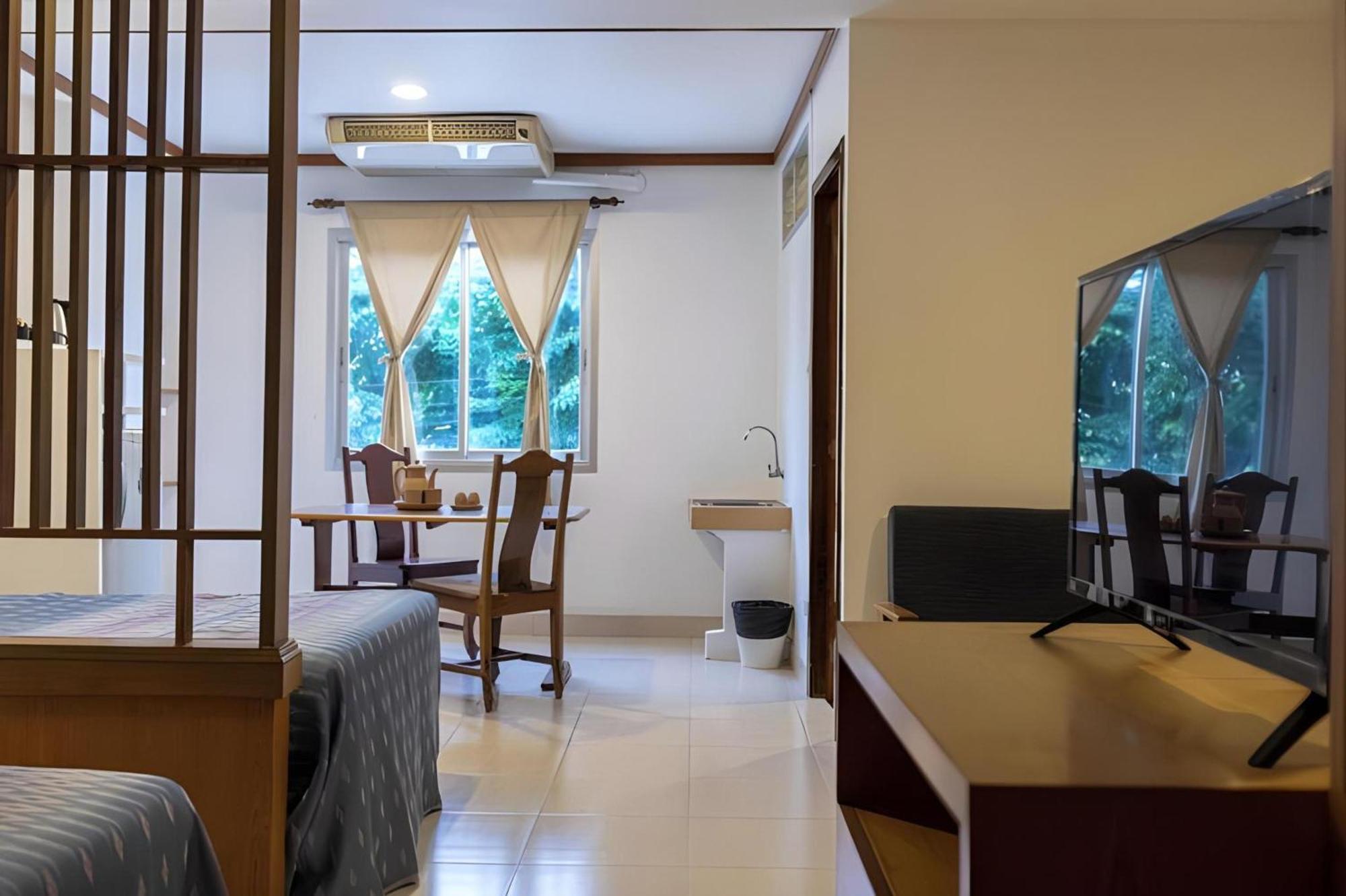 Collection O Howard Square Boutique Hotel Bangkok Bagian luar foto
